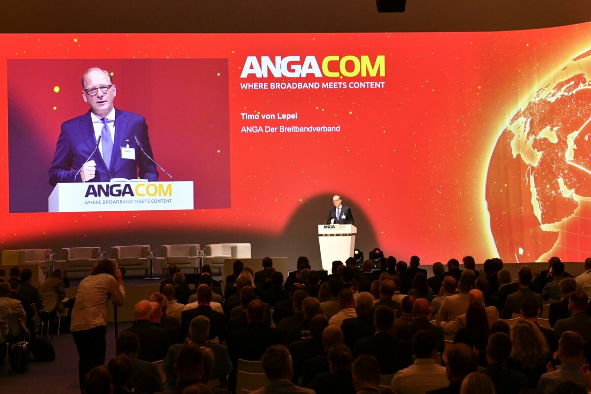 100 speakers join ANGA COM lineup