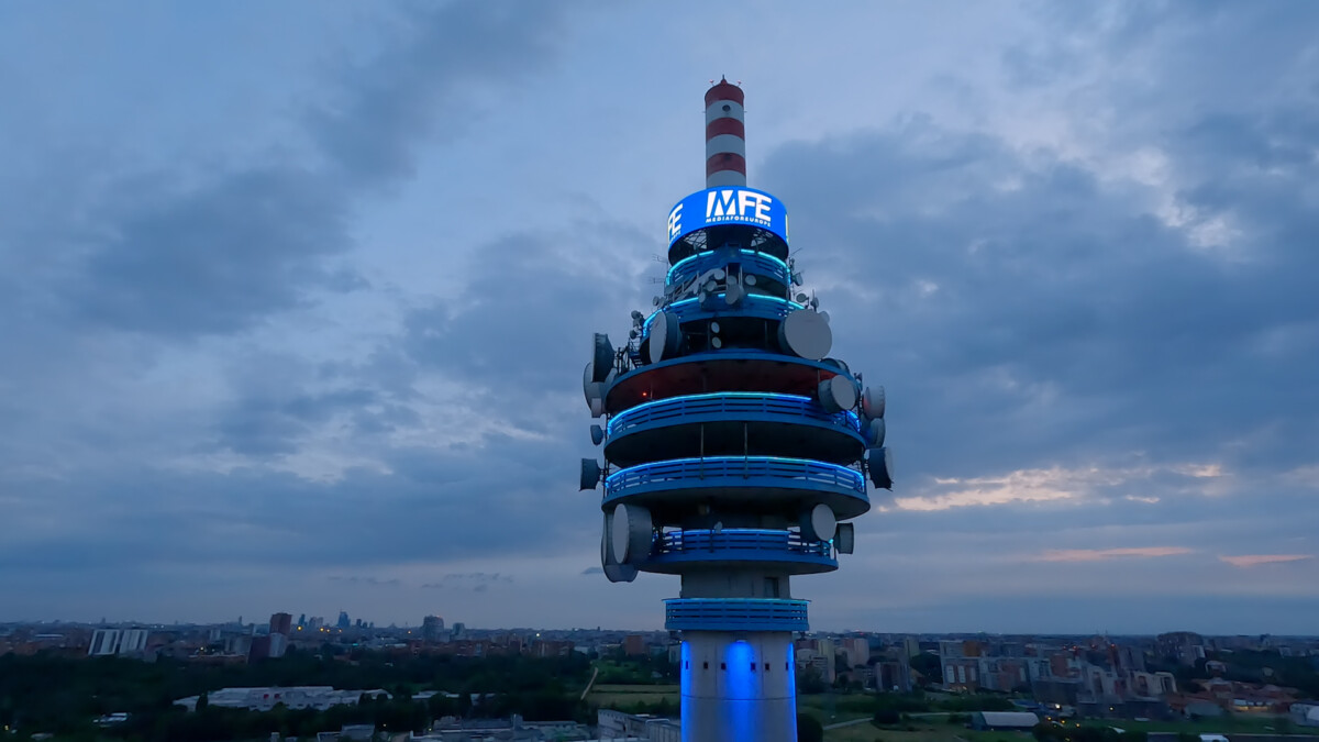Mediaset overtakes Rai in Italian prime time viewing amid continued TV decline